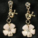 샤넬 무당벌레 귀걸이 핑크