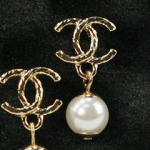 샤넬 귀걸이 빗살 진주