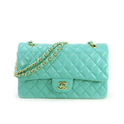 샤넬 12년 신상 클래식 램스킨 미듐 에메랄드/금장