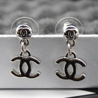 샤넬 귀걸이 신상