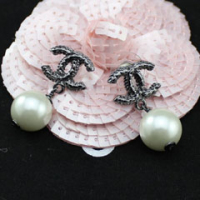 샤넬 귀걸이 A10