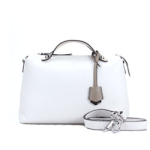 펜디 바이 더 웨이백 화이트