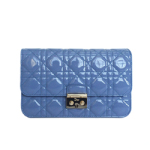 디올 퀄팅 숄더백 뉴락 페이던트