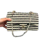 샤넬 크루져라인 스트라입 플랩백