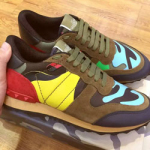 발렌티노 남여공용 스니커즈 카키색