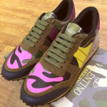 발렌티노 남여공용 스니커즈 카키색