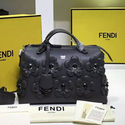 펜디 플라워 바이 더 웨이백 그레이 8149