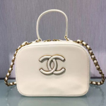 샤넬 토드 숄더백 화이트