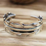 알렉산더왕  팔찌