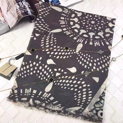 버버리  스카프