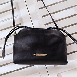 버버리 신상 크로스백 블랙