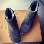 어그 부츠 그레이