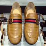 구찌 16년 남성용 크로커 구두