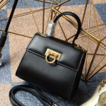 페레가모 소피아 토트숄더백