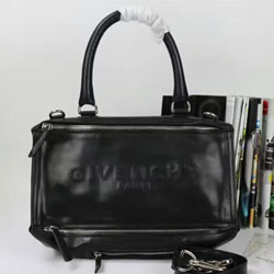 지방시 판도라백