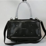 지방시 판도라백