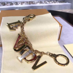 루이비통 가방고리