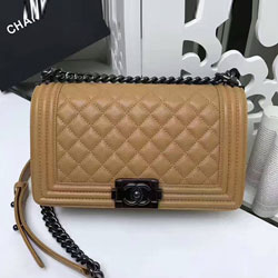 샤넬 체인 보이백