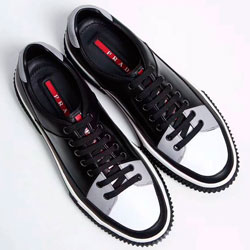 프라다  스니커즈