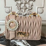 미우미우 가방 5BD067