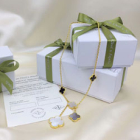 반클리프 아펠  목걸이