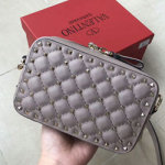 발렌티노 롤링 크로스 바디 백 8516