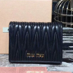 미우미우 가죽 지갑 5MV204