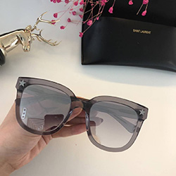 입생로랑   Y- 536656