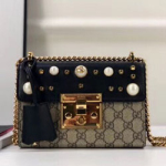 구찌 [패들락] 스터드 가죽 숄더백 432182