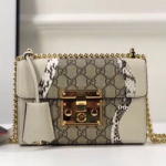 구찌 [패들락] 스몰 스네이크 스킨 숄더백 432182