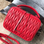 미우미우 크로스백 5VT003