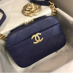 샤넬 웨이스트 백 AS0311