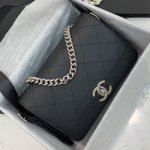 샤넬 플랩 백 190507