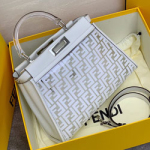 펜디  쇼퍼 백 290