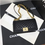 [스페셜] 샤넬 보이백 램스킨 미듐 엔틱골드 CH-85699