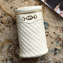 구찌 퀼트 가죽 벨트 백  572298