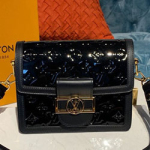  루이 비통 미니 도핀 M44580