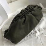 보테가 베네타  클러치  (2사이즈)  576227