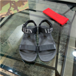 발렌티노  V-22442