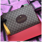 구찌 클러치 473956