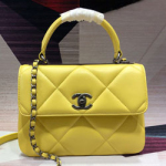 샤넬 핸들 장식의 스몰 플랩 백 25cm 190921