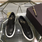 발렌티노 V-6573672