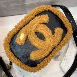 샤넬 웨이스트 백  AS0406