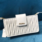 미우미우 크로스백 5BH042