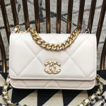 샤넬 19 WOC백 AS1164