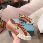 프라다  P-7685478