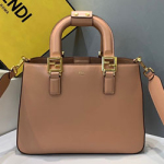 펜디  핸들백 325