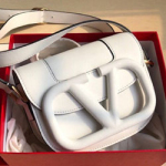 발렌티노 크로스백 VA200432