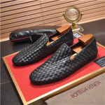 보테가  BV-574374836