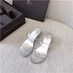 쥬세페자노티  G-547657